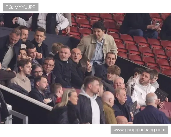 图赫尔现场观战足总杯半决赛